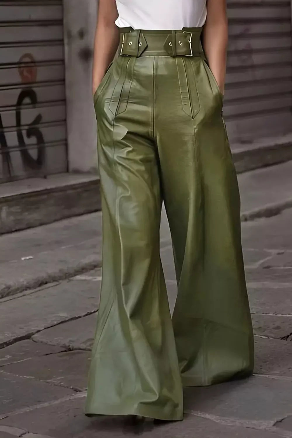 Pantalons taille haute et jambes larges