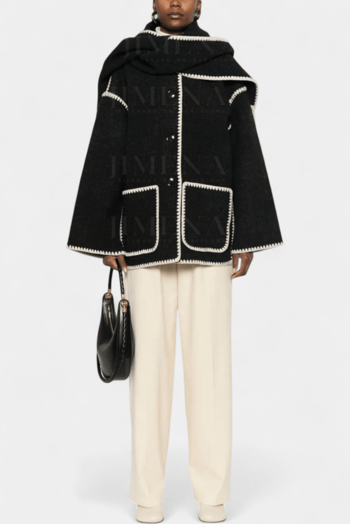 Manteau Pauline avec écharpe intégrée et silhouette fluide