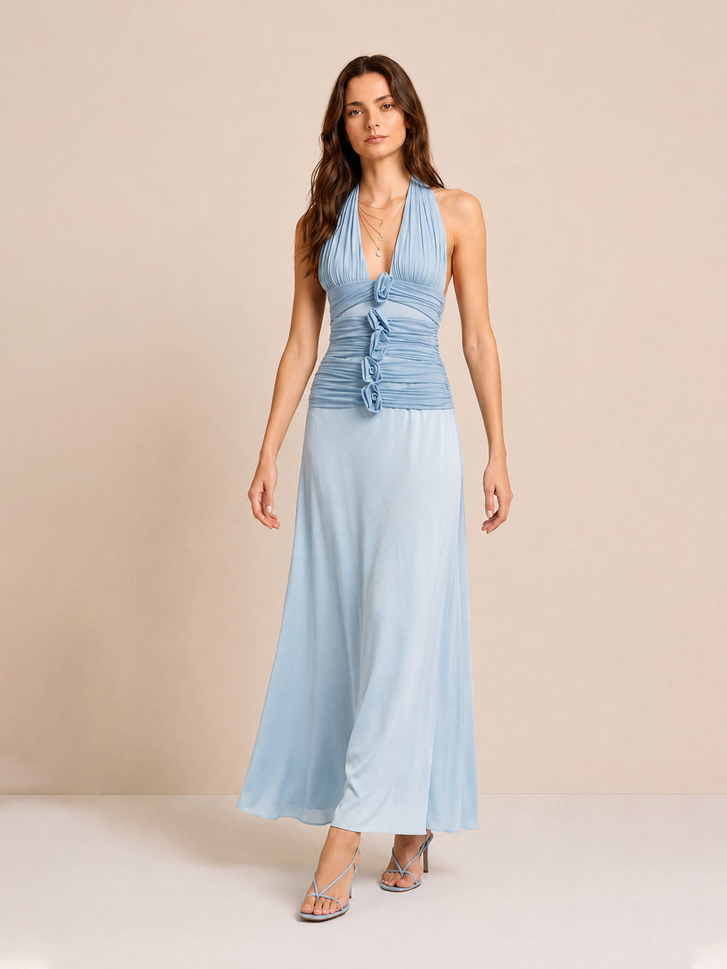 Robe longue dos nu à motif floral 3D