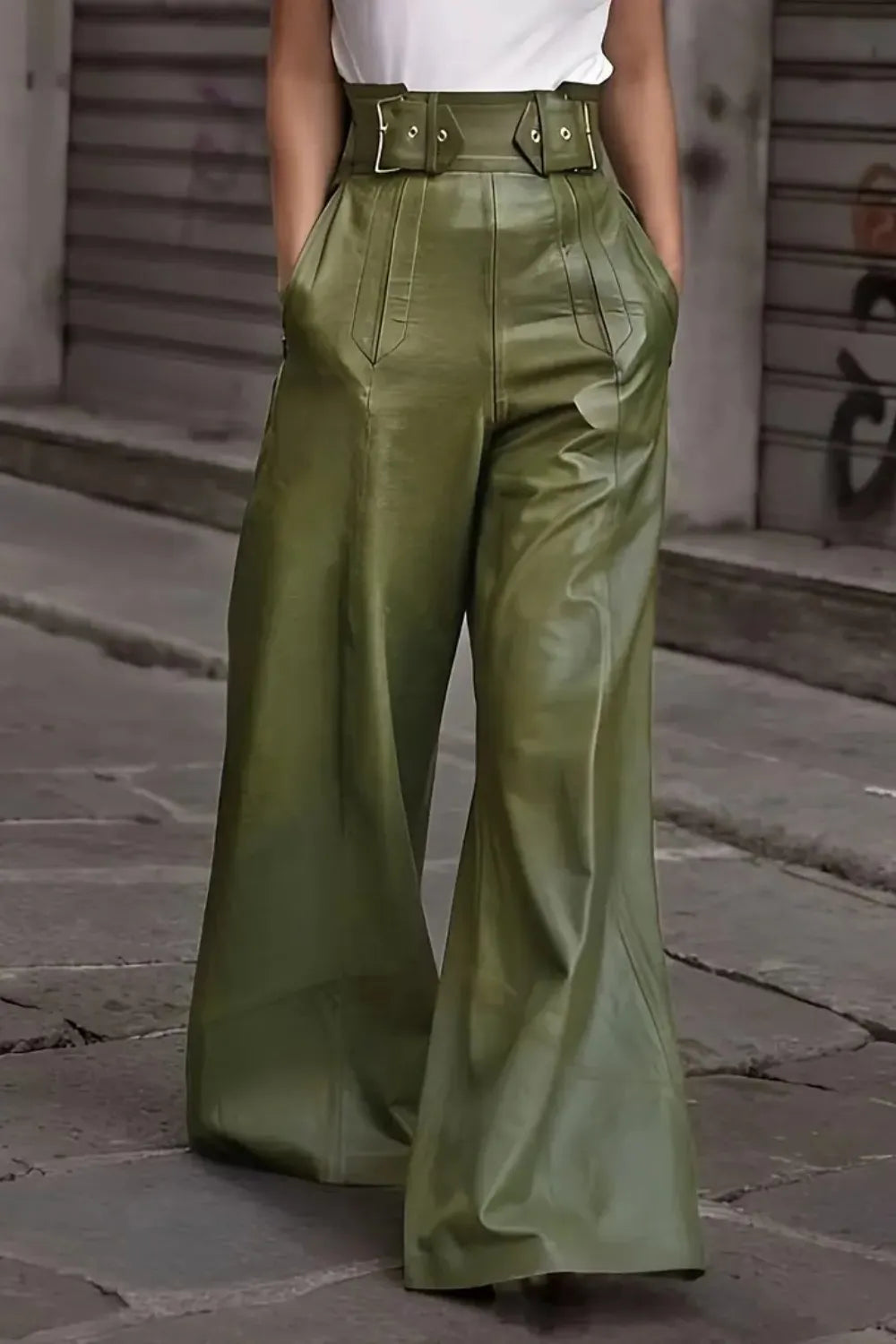 Pantalons taille haute et jambes larges