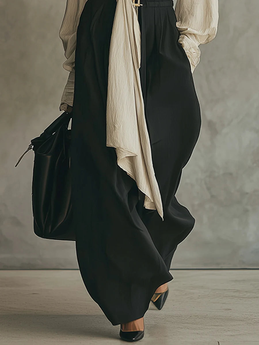 Ensemble chemise beige à lacets et pantalon noir