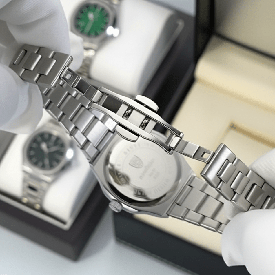 Montre Nautilus en acier
