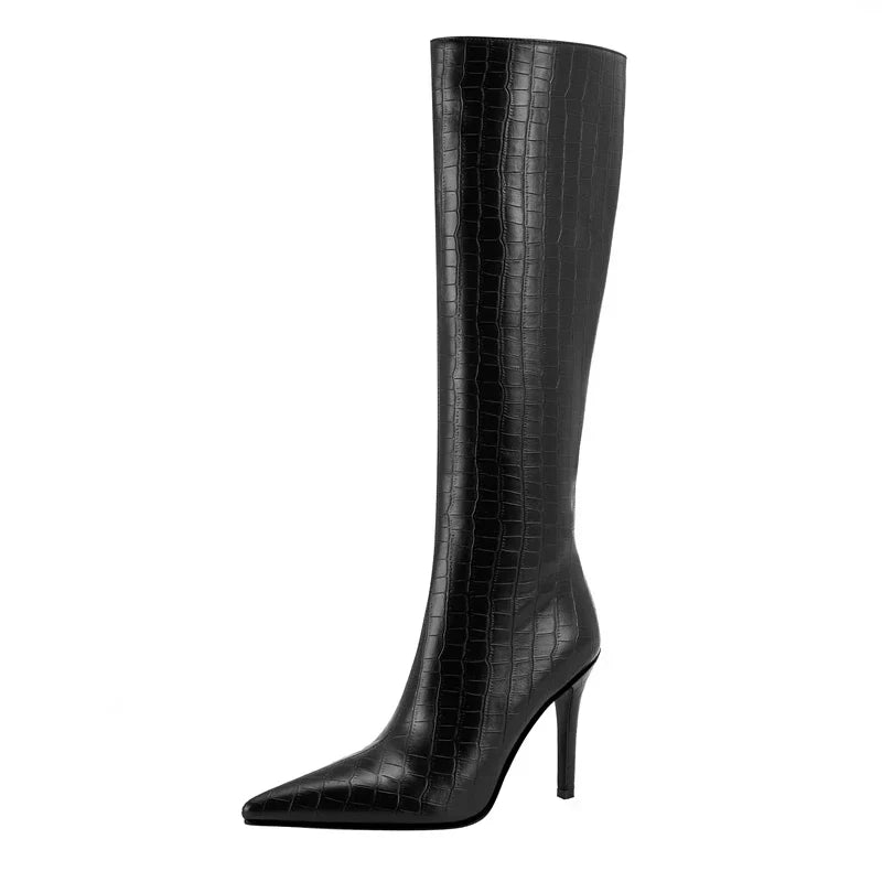 Bottes hautes effet crocodile à talons aiguilles