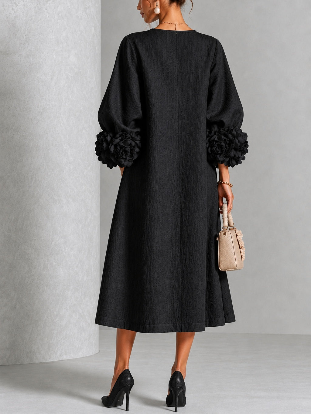 Robe midi à fleurs avec poignets