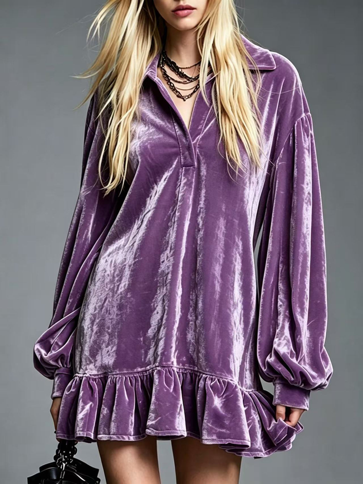 Mini-robe en velours avec manches bouffantes et bas à volants