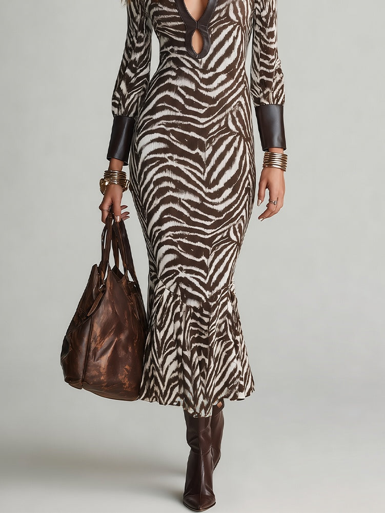 Robe longue à motif zèbre, décolleté goutte d'eau et couleur marron