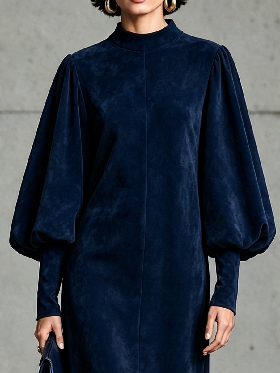 Robe midi bleu marine en suédine à manches bouffantes et ourlet à franges