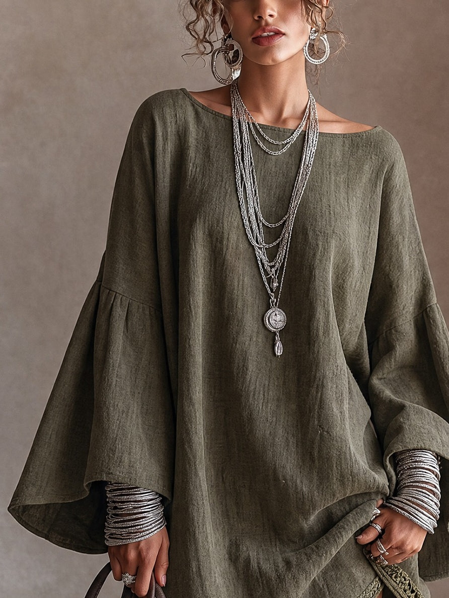 Robe tunique en lin vert olive avec manches évasées et ourlet en dentelle