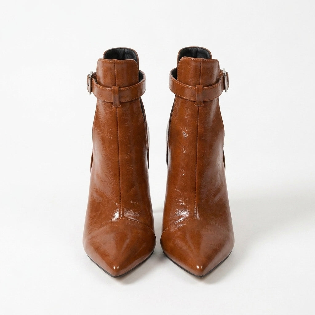Bottines à découpes et boucle