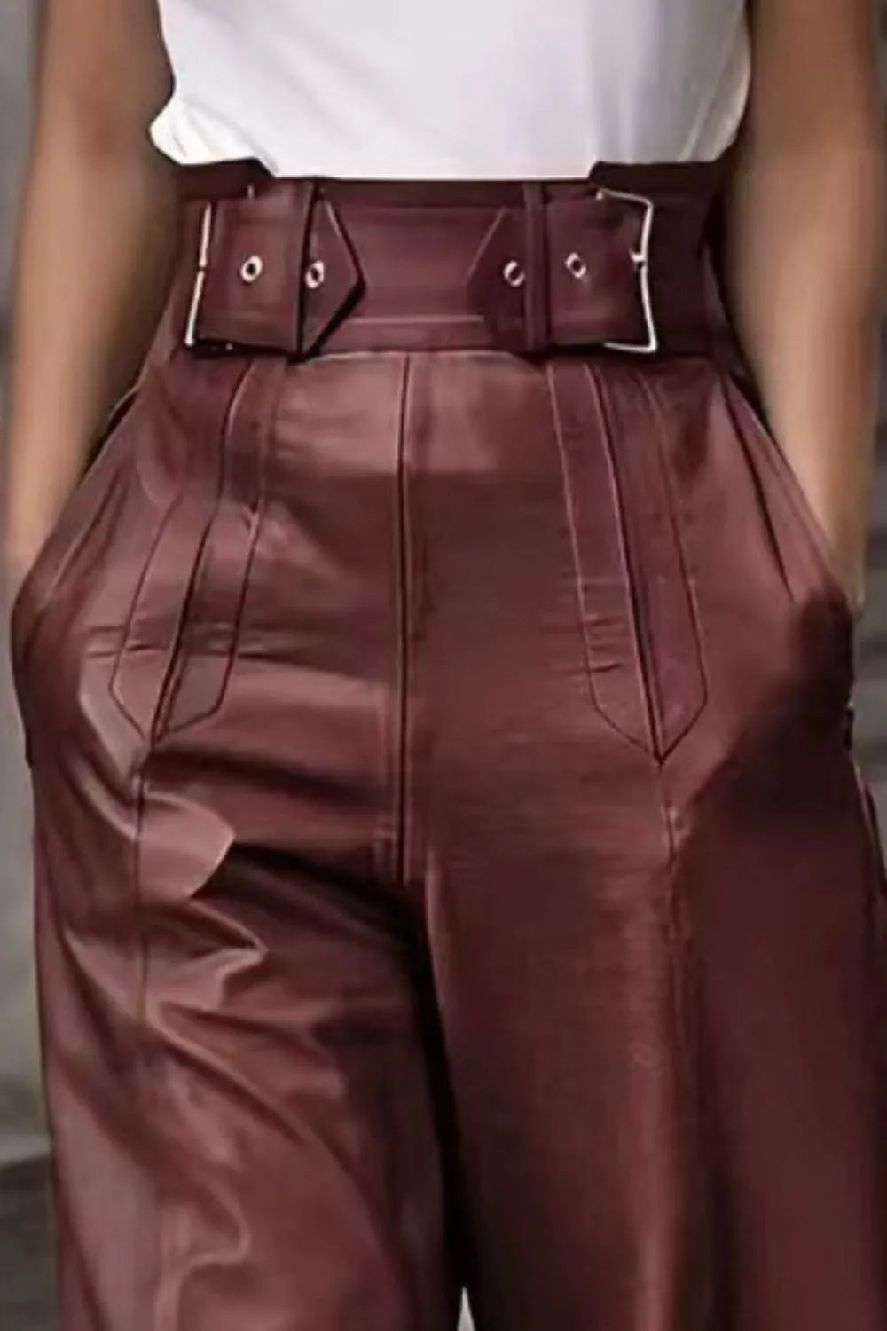 Pantalons taille haute et jambes larges